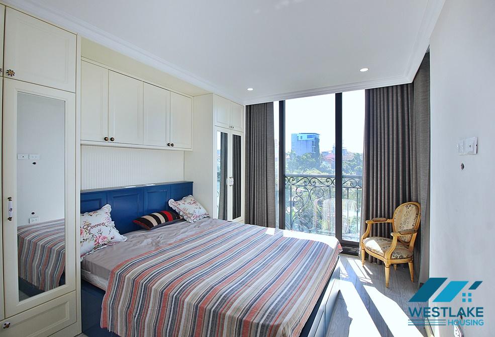 A lake view and bright 2 bedroom apartment in Au co, Tay ho