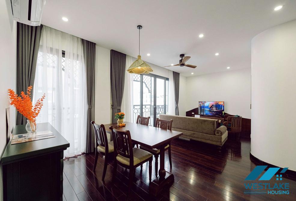 A beautiful 2 bedroom apartment for rent in Lieu Giai st , Ba Dinh district.