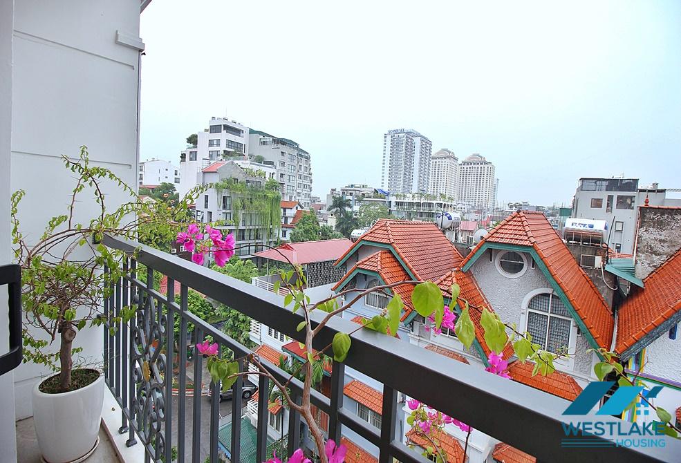 A splendid one bedroom apartmen for rent on To Ngoc Van Street, Tay Ho, Hanoi