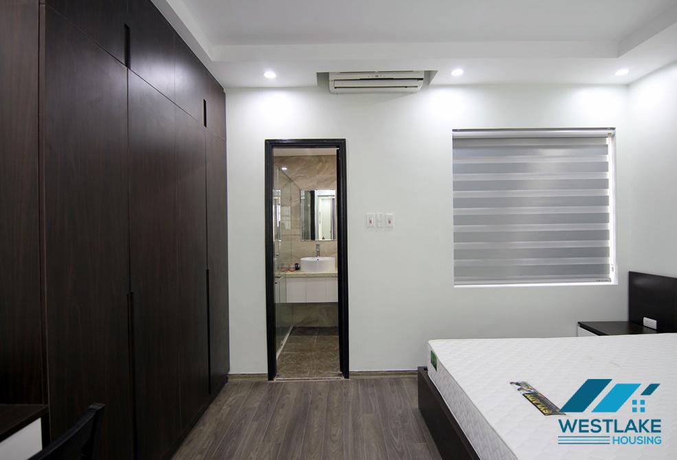 One bedroom with cheap price apartment for lease in Tay Ho district, Hanoi