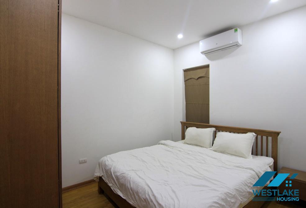 Apartment in Nghi Tam street, Tay Ho, Hanoi for rent.