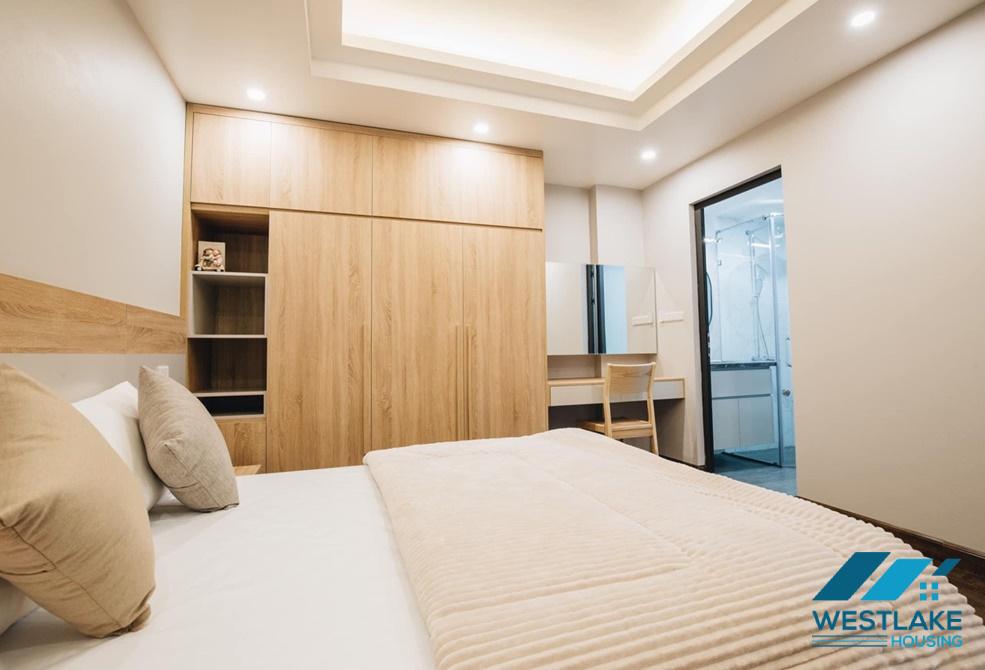 New modern 2 bedroom apartment for rent in Au Co street, Tay Ho district.