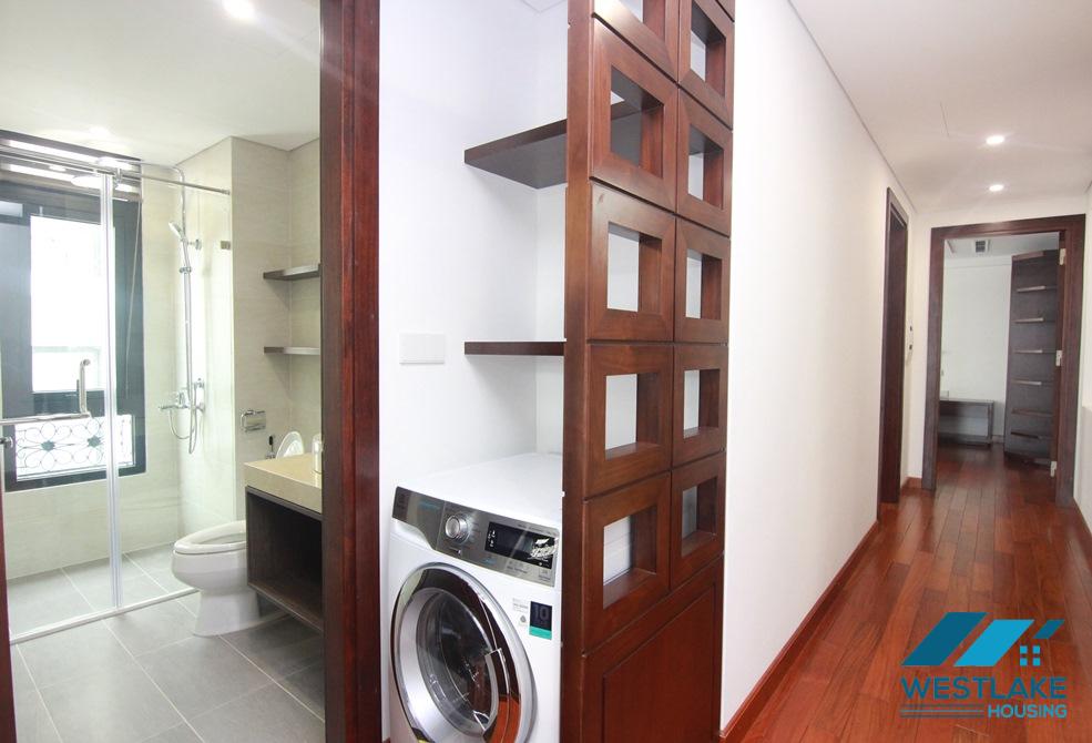 High floor, fully funished 02 bedrooms serviced apartment for rent in Tay Ho District, Hanoi