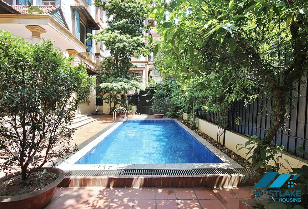 A beautiful secluded villa for rent in Tay Ho with swimming pool and garden