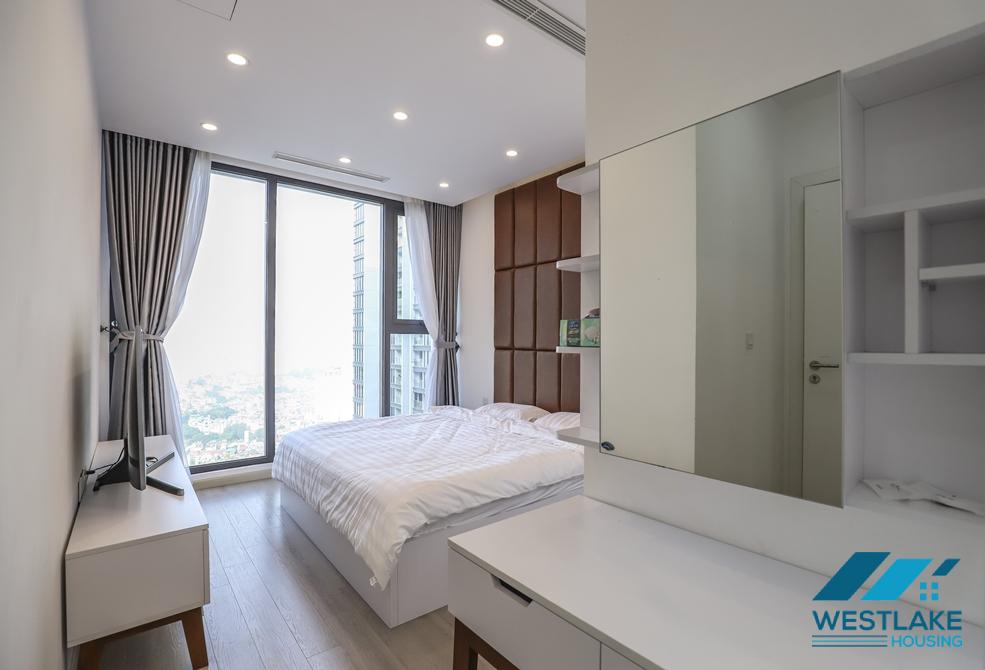 Cho thuê căn hộ 2 phòng ngủ hiện đại tại Vinhomes Metropolis, Ba Đình, Hà Nội