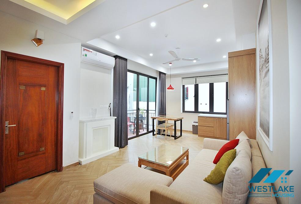 Brand new 1 bedroom apartment for rent on Tu Hoa st, Tay Ho district.