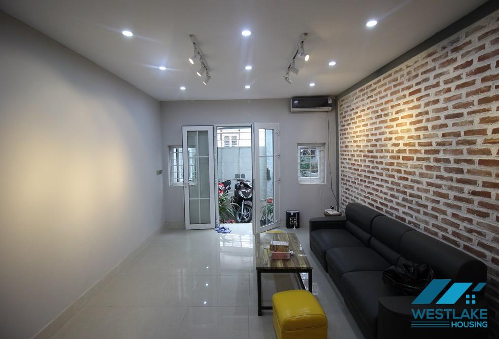 A cheap house for rent in Au co street, Tay ho