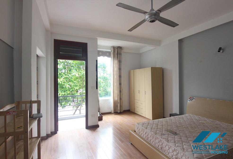 A cheap 3 bedrooms house for rent in Au co, Tay ho