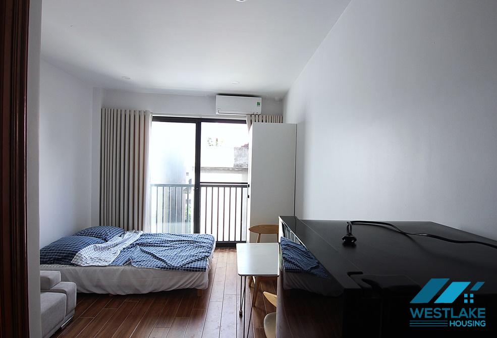 Cheap studio apartment for rent on Dang Thai Mai Street, Tay Ho, Hanoi