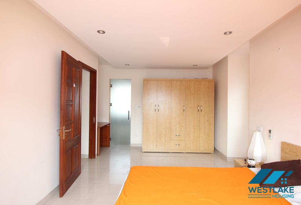 Good price and spacious 02-bedroom apartment for rent in Tay Ho, Hanoi