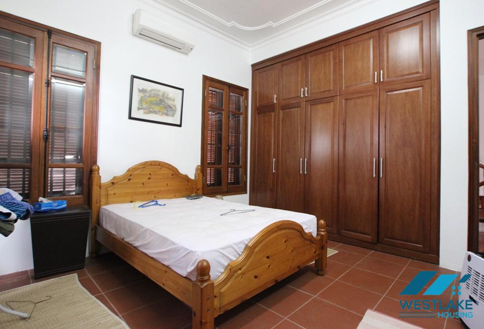 Large garden house  for rent on Au Co street, Tay Ho, Hanoi