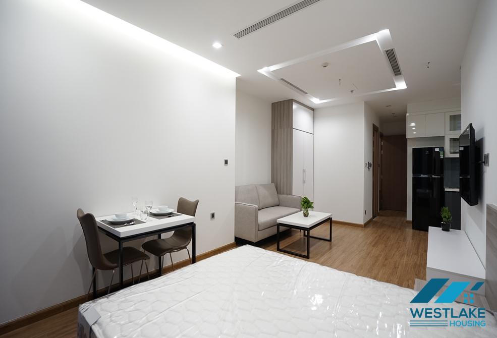 Cho thuê căn hộ studio mới tại Vinhomes Metropolis, Ba Đình