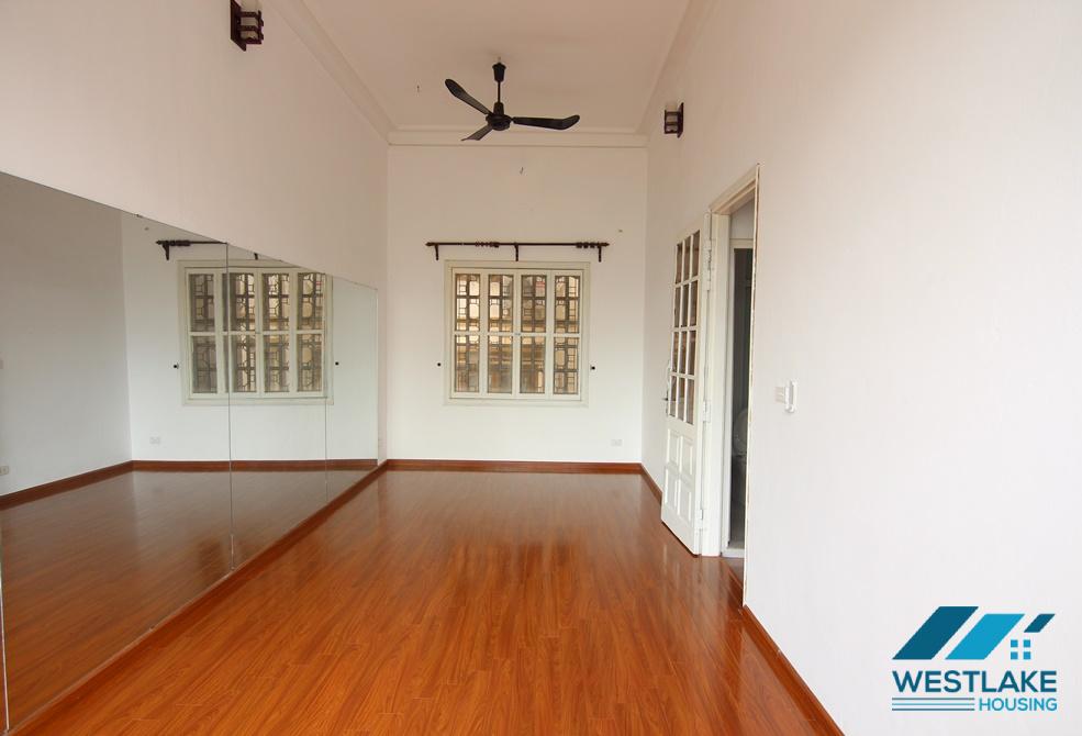 Green house for rent in Tay Ho, Ha Noi