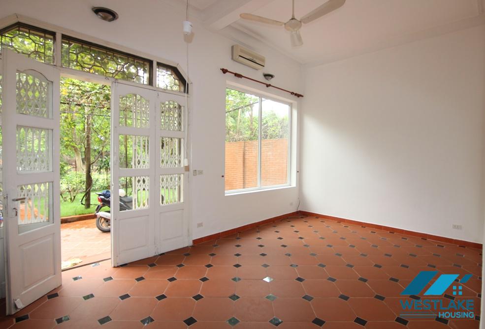 Green house for rent in Tay Ho, Ha Noi