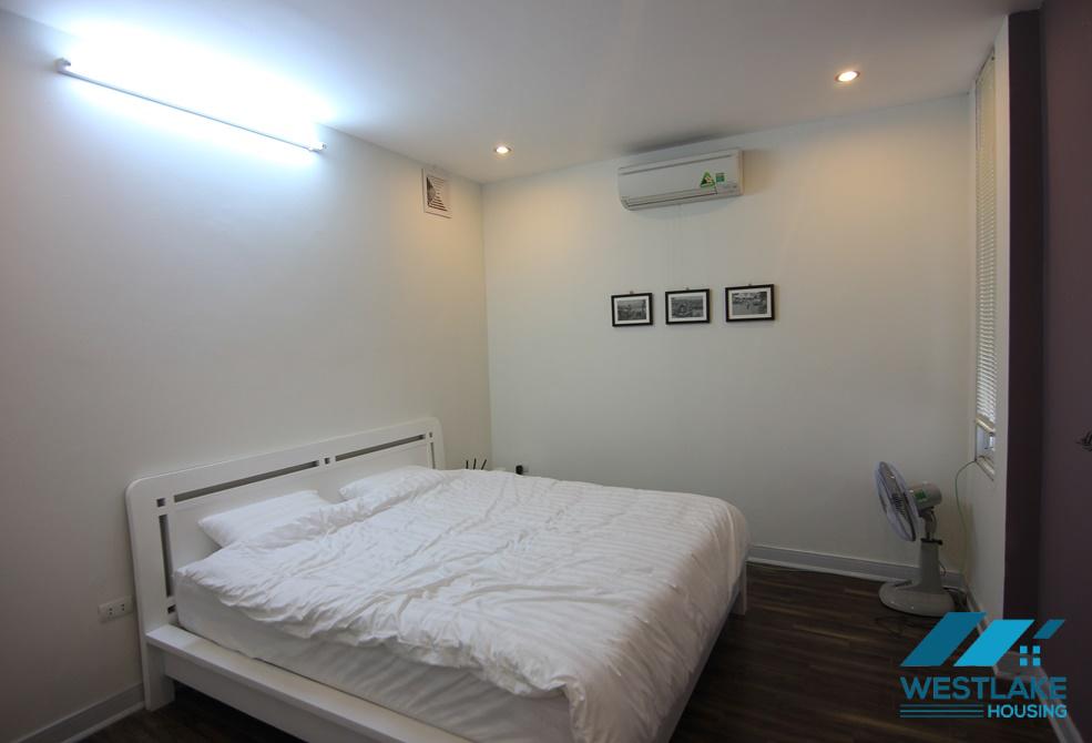 Cheap price 02 bedrooms apartment for rent in Au co st, Tay Ho area