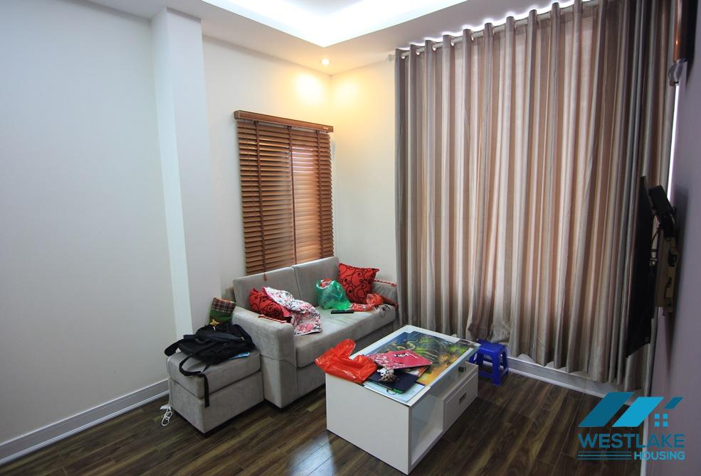 Cheap price 02 bedrooms apartment for rent in Au co st, Tay Ho area