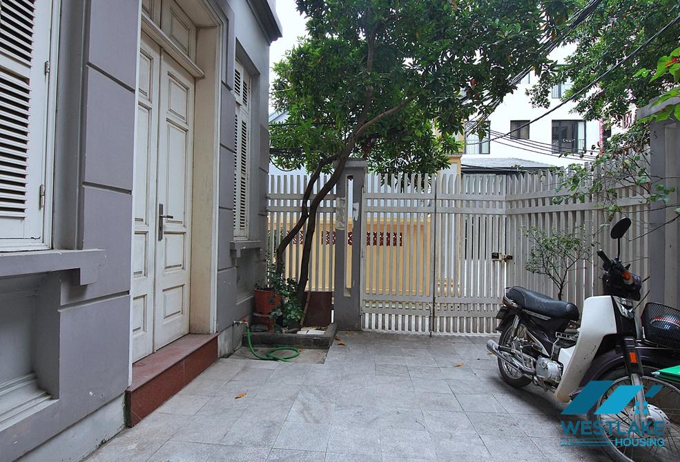 A reasonable 4 bedroom house for rent in Dang Thai Mai, Tay Ho