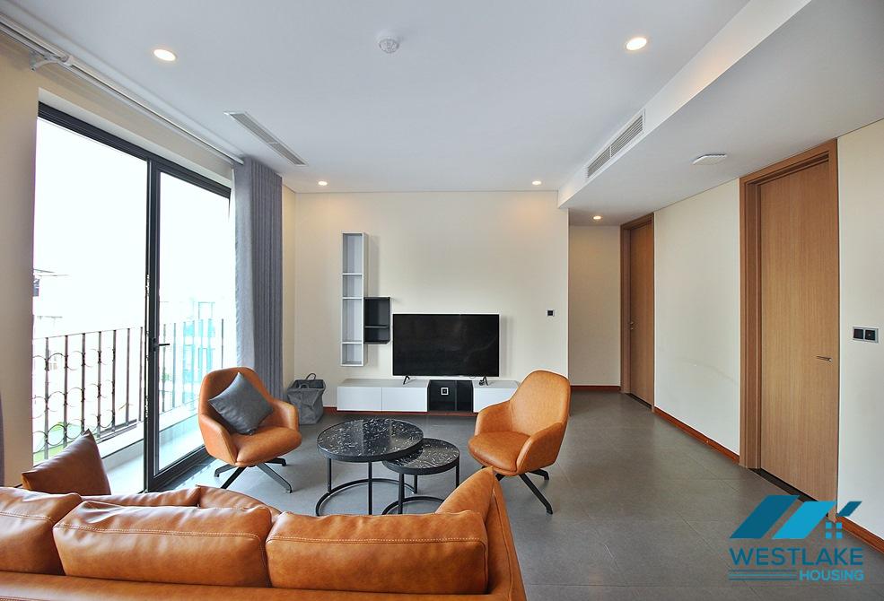 High floor and modern apartment for rent in Tay Ho District, Hanoi