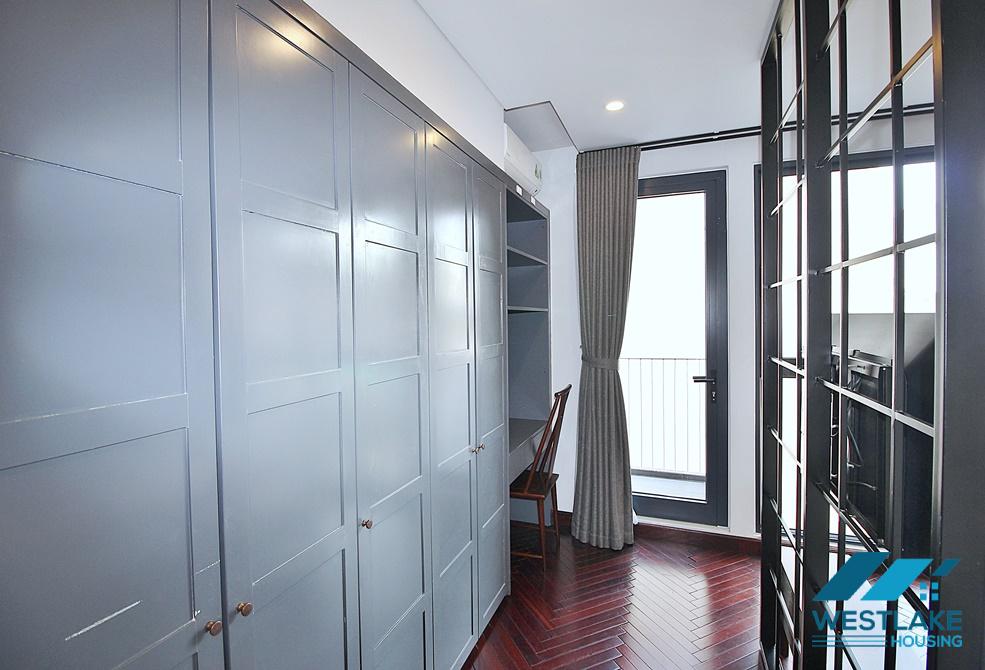 Beautiful 02-bedroom apartment on high floor for rent in Tay Ho, Hanoi