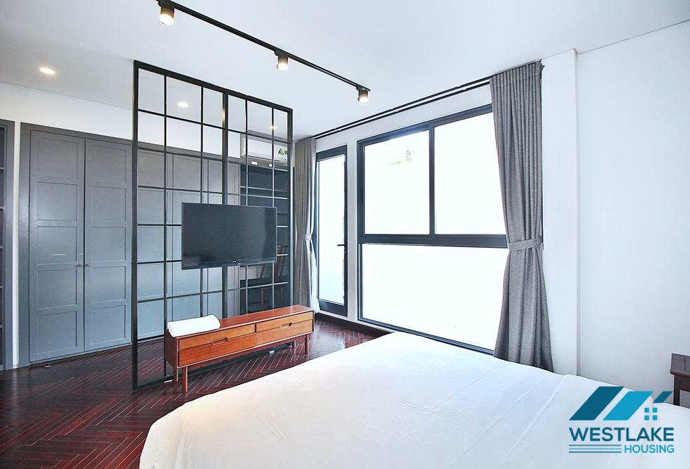 Beautiful 02-bedroom apartment on high floor for rent in Tay Ho, Hanoi