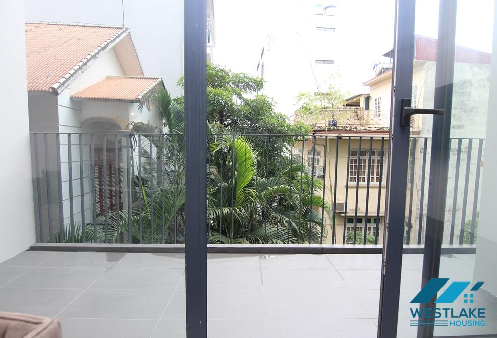 Modern and clean one bedroom apartment for rent on Tu Hoa Street, Tay Ho District, Hanoi