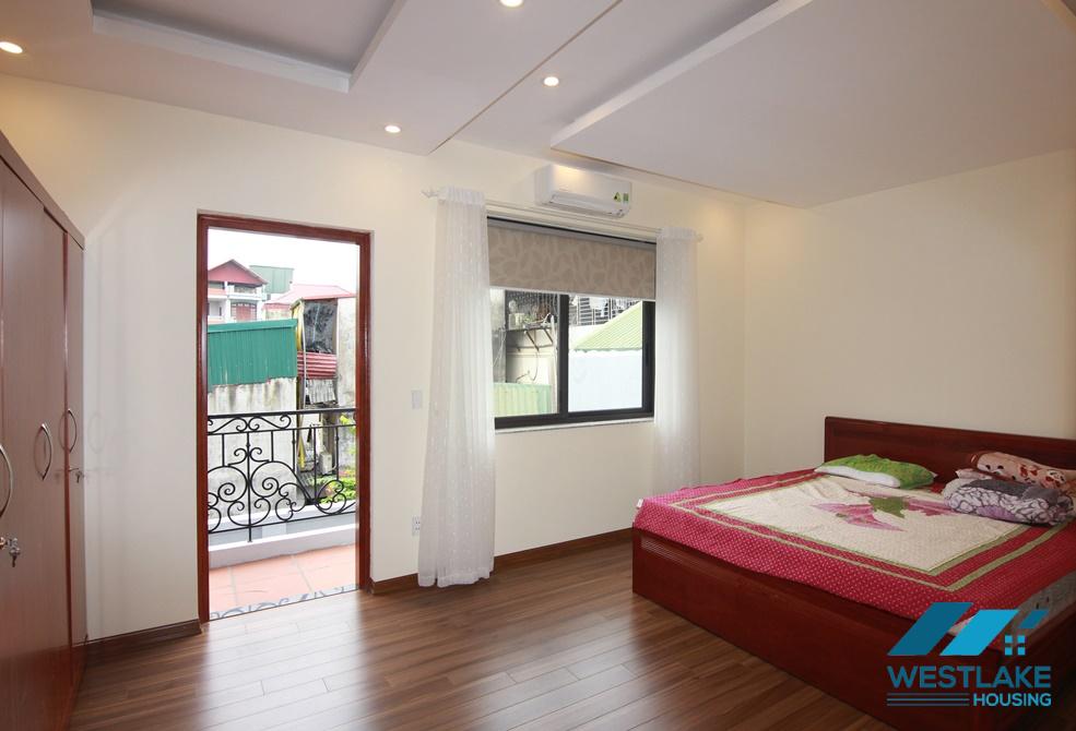 A spacious 1 bedroom apartment for rent in Au co, Tay ho