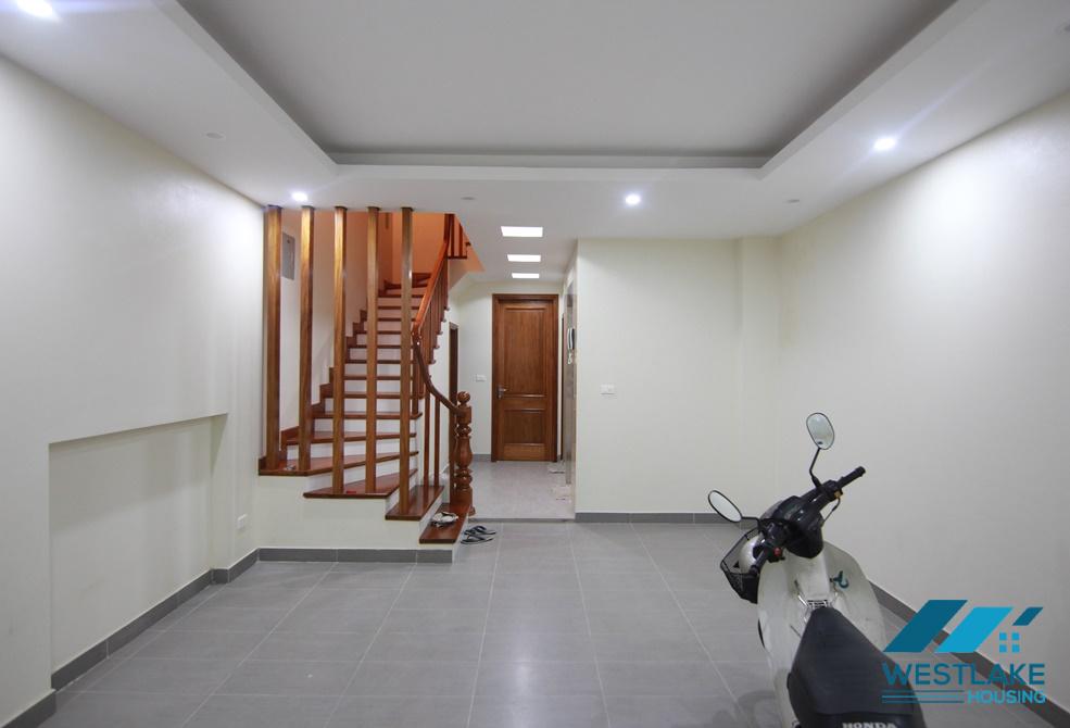 Spacious house for rent in Tay Ho without furniture