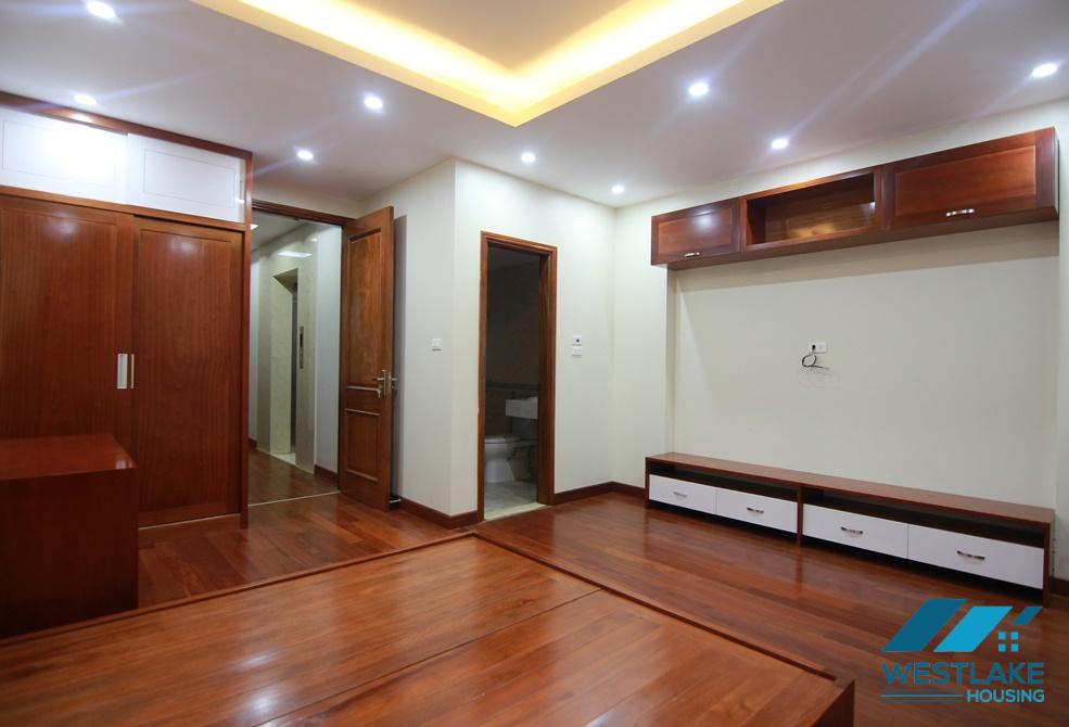 Spacious house for rent in Tay Ho without furniture