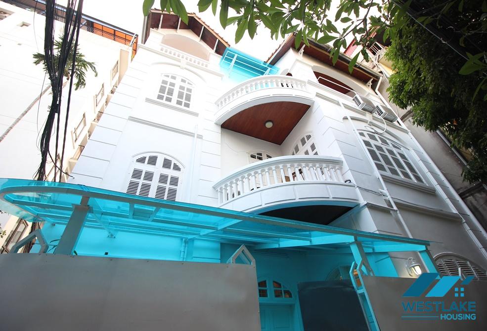 Beautiful house for rent on Dang Thai Mai street