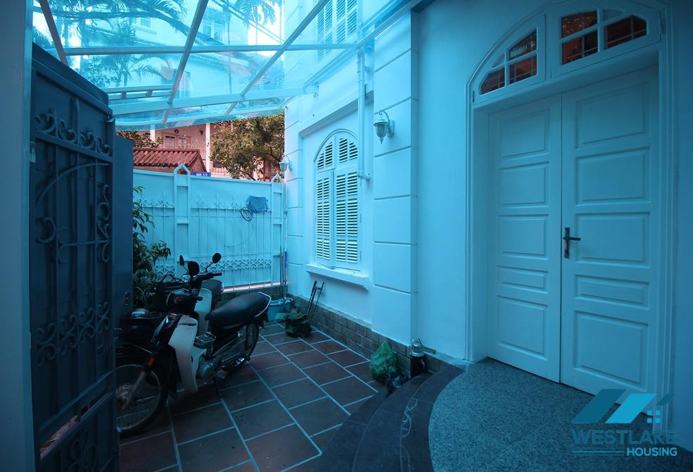 Beautiful house for rent on Dang Thai Mai street