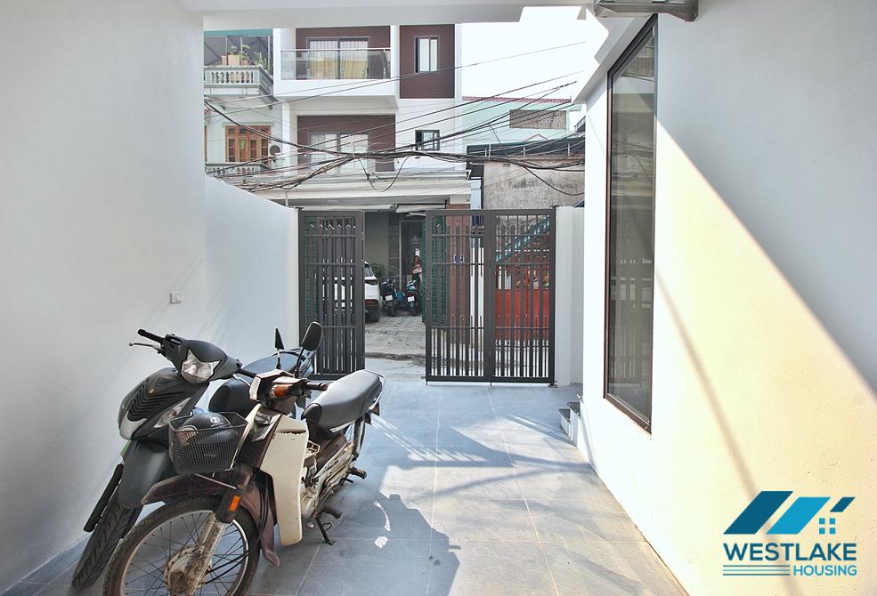 Brand new three bedrooms house for rent in Tay Ho, Ha Noi