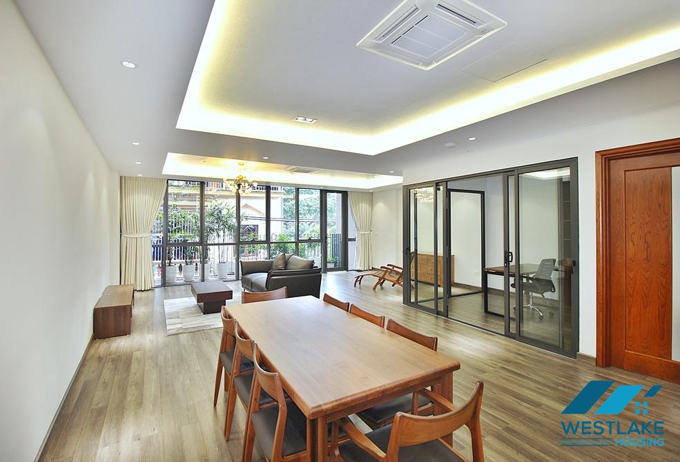 Nice and spacious 03 bedrooms apartment for rent in Tay Ho, Hanoi