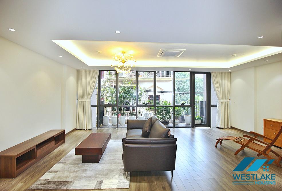 Nice and spacious 03 bedrooms apartment for rent in Tay Ho, Hanoi