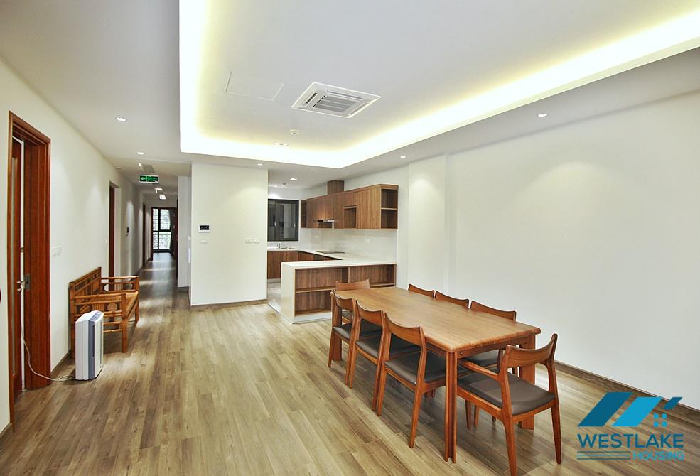 Nice and spacious 03 bedrooms apartment for rent in Tay Ho, Hanoi