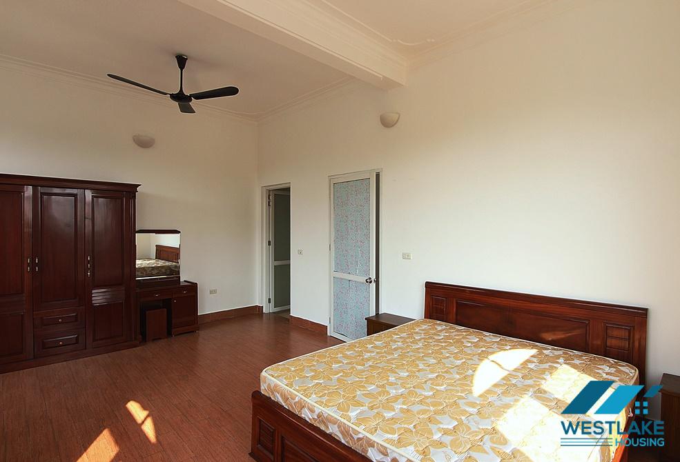 A spacious 4 bedroom house in Au co, Tay ho, Ha noi