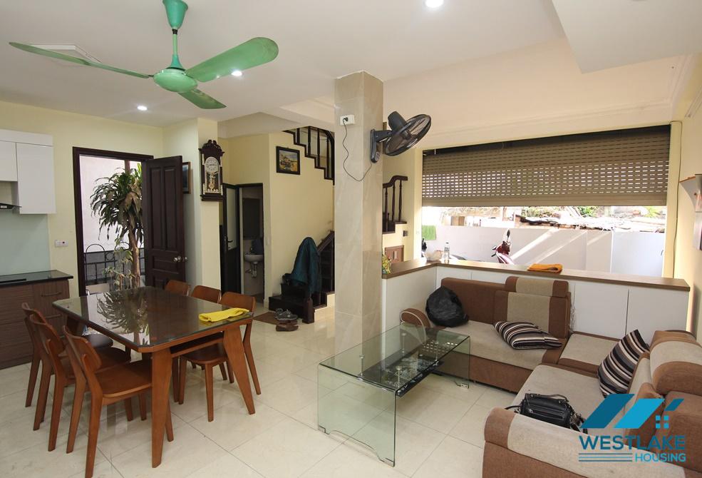 A nice 4 bedrooms house for rent in Tay Ho district, Hanoi