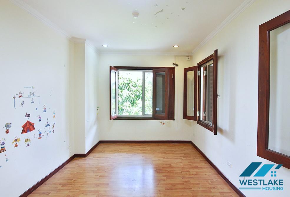 A Ambassador villa for rent in Tay Ho, Ha noi