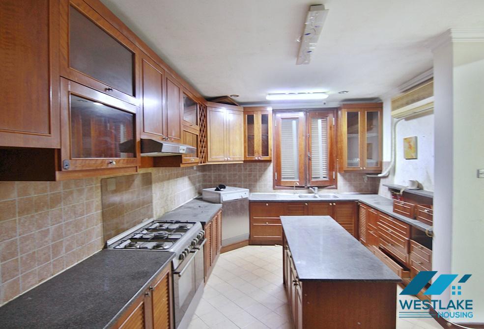 A Ambassador villa for rent in Tay Ho, Ha noi