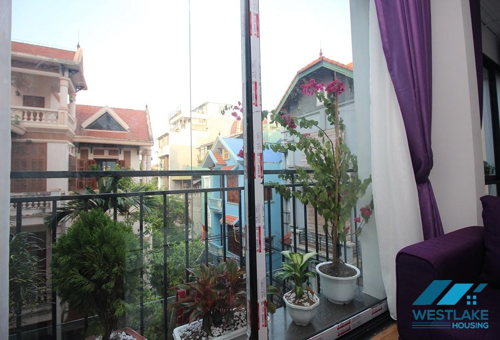 Bright one bedroom apartment for rent on Xuan Dieu Street, Tay Ho, Hanoi