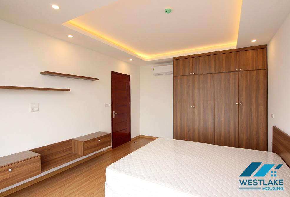 An elegant 02-bedroom apartment for rent on Xuan Dieu Street, Tay Ho, Hanoi