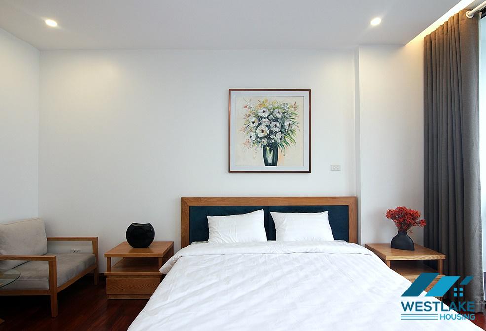 04-bedroom serviced apartment for rent on Tay Ho Street, Tay Ho District, Ha Noi