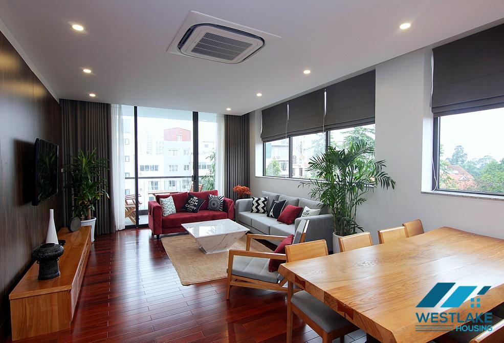 04-bedroom serviced apartment for rent on Tay Ho Street, Tay Ho District, Ha Noi