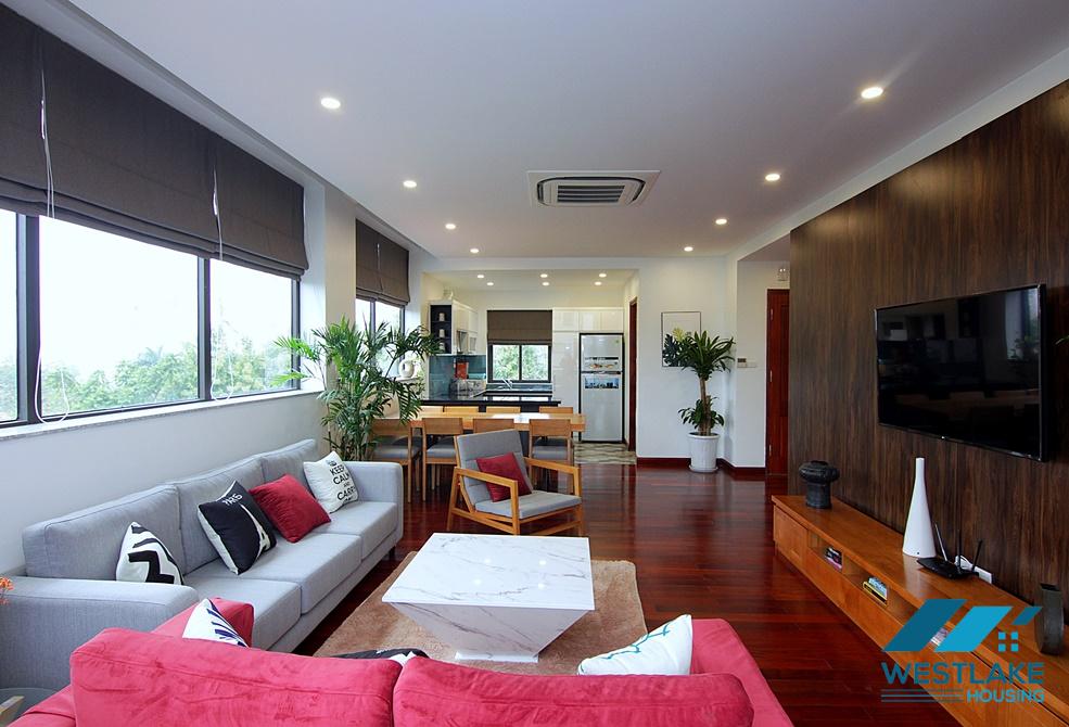 04-bedroom serviced apartment for rent on Tay Ho Street, Tay Ho District, Ha Noi