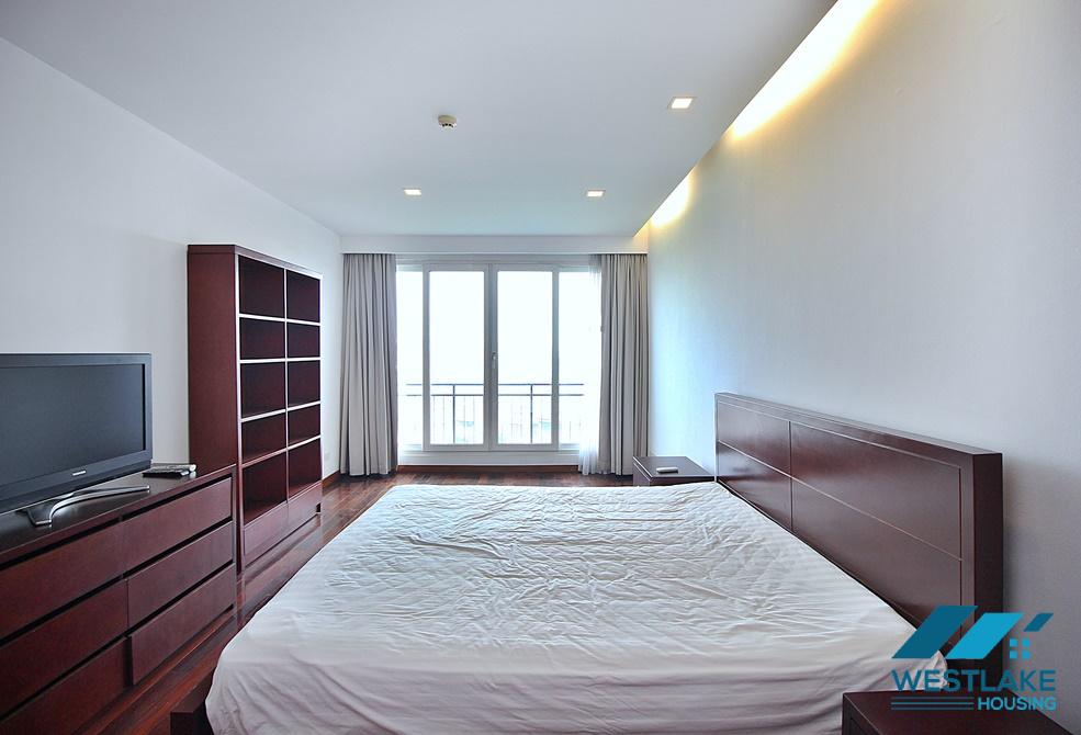 Beautiful lake view 02-bedroom apartment for rent on Xuan Dieu Street, Tay Ho, Hanoi