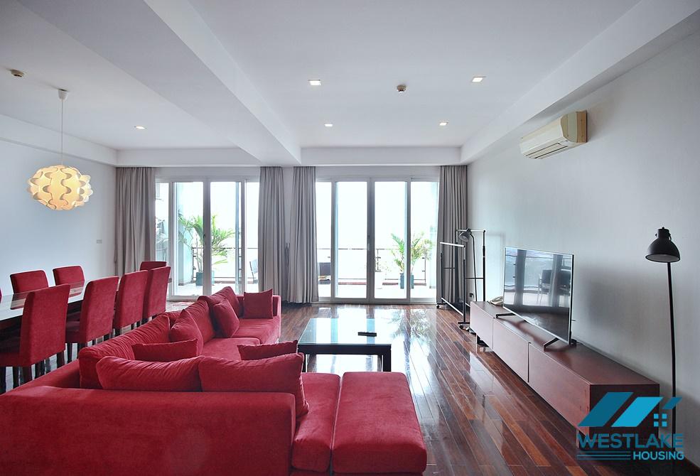 Beautiful lake view 02-bedroom apartment for rent on Xuan Dieu Street, Tay Ho, Hanoi