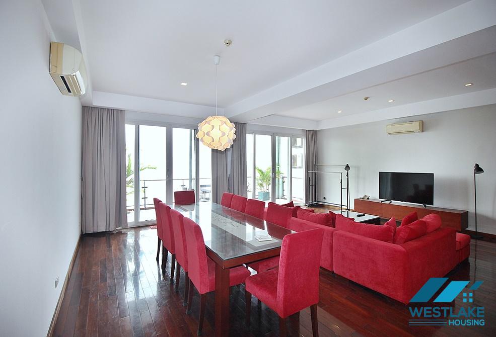 Beautiful lake view 02-bedroom apartment for rent on Xuan Dieu Street, Tay Ho, Hanoi