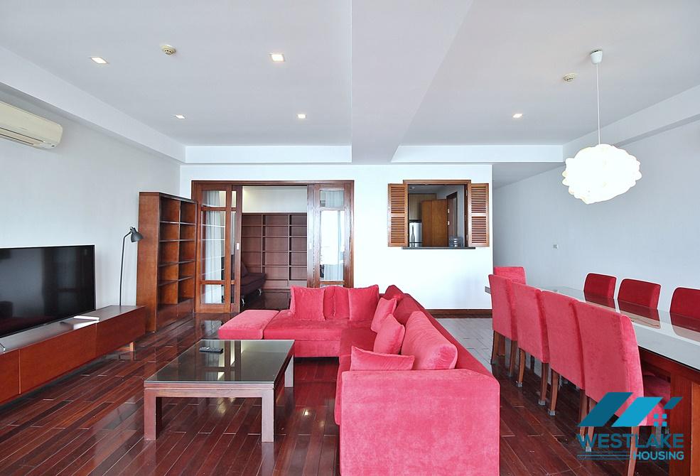 Beautiful lake view 02-bedroom apartment for rent on Xuan Dieu Street, Tay Ho, Hanoi