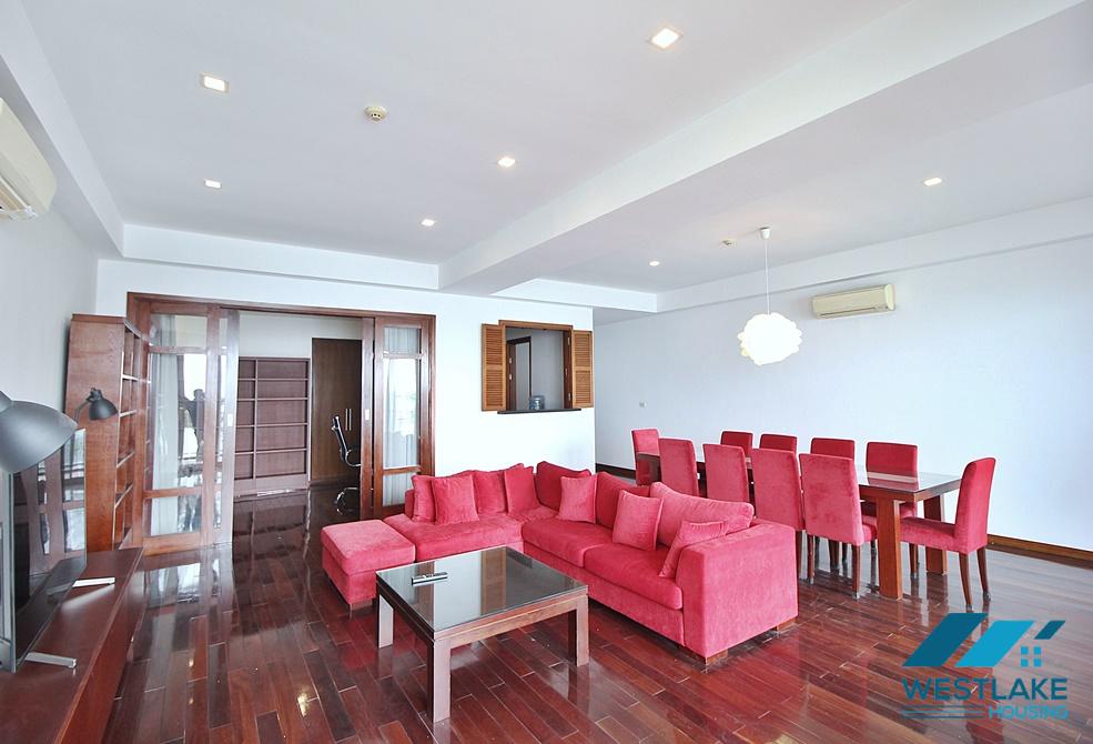 Beautiful lake view 02-bedroom apartment for rent on Xuan Dieu Street, Tay Ho, Hanoi