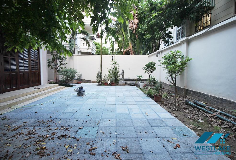 A huge villa with large terrace for rent in Ciputra D Block