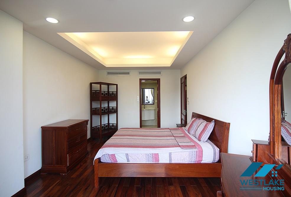 Large 02-bedroom apartment for rent on Xuan Dieu Street, Tay Ho, Hanoi